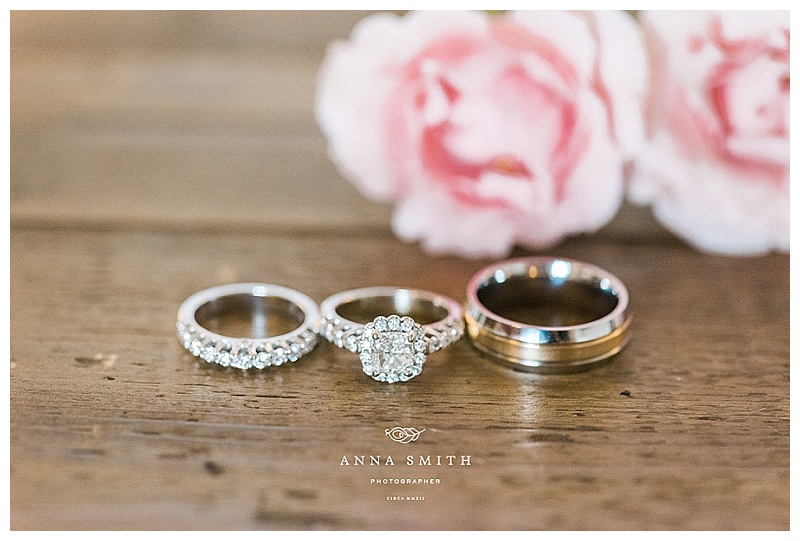 Blush and white wedding flowers