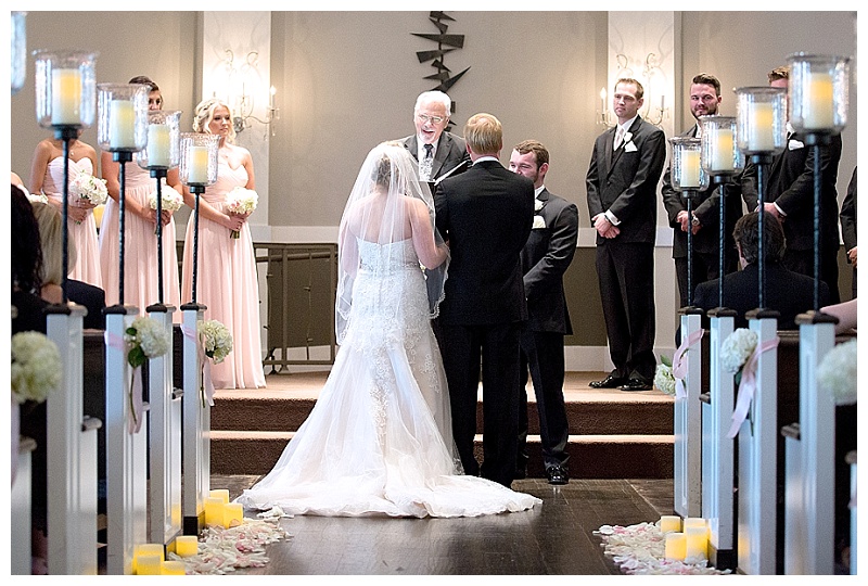 Blush and white Piazza in the Village wedding flowers