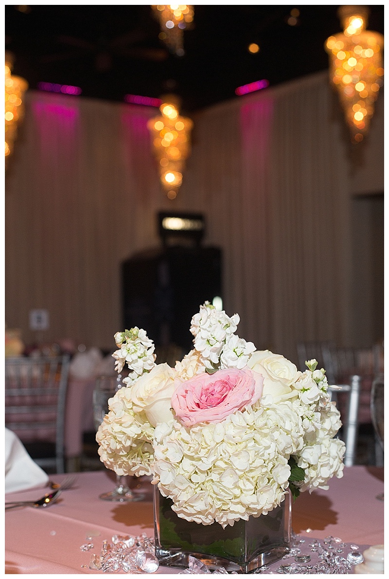 Blush and white Piazza in the Village wedding flowers