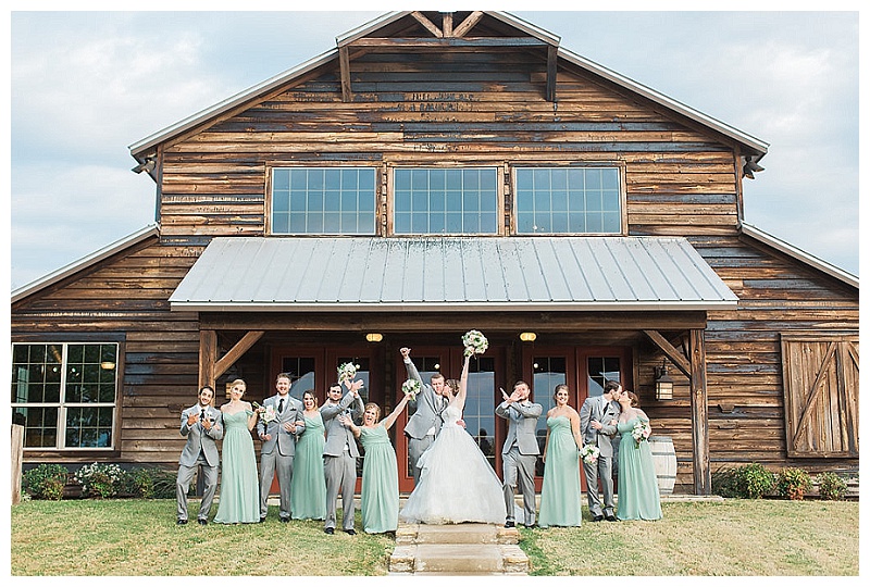 Blush, pink and white Dallas wedding flowers