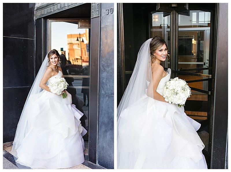 neutral downtown dallas wedding flowers