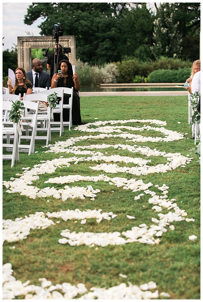 Garden style Dallas arboretum wedding flowers