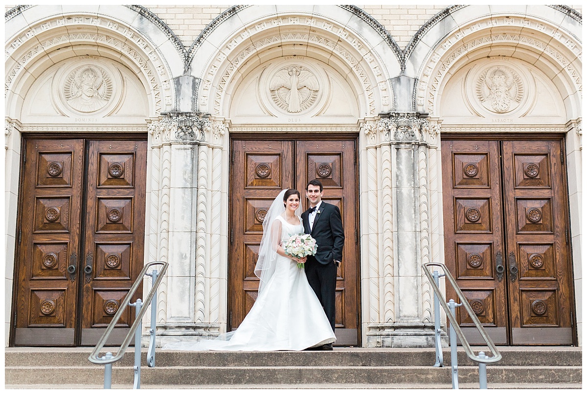 Timeless classic ivory and blush dallas wedding flowers