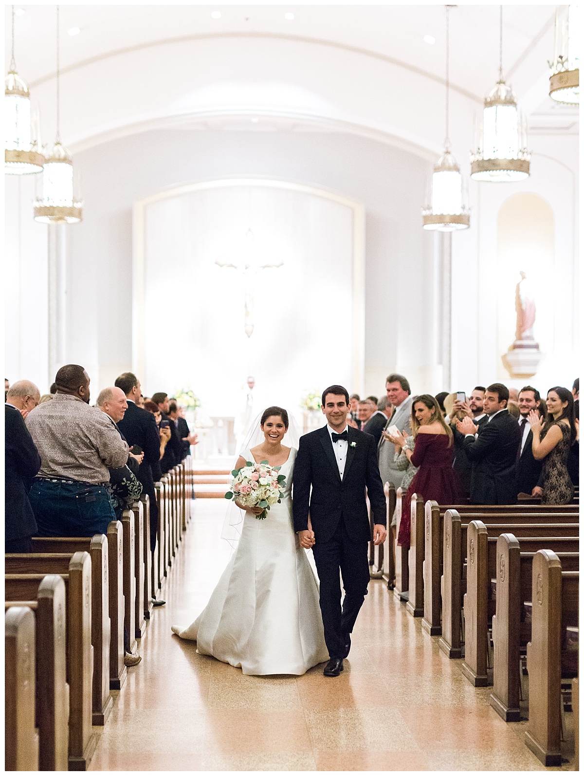 Timeless classic ivory and blush dallas wedding flowers